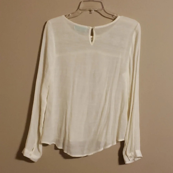 Filly flair lace sheer off white top - Picture 4 of 4
